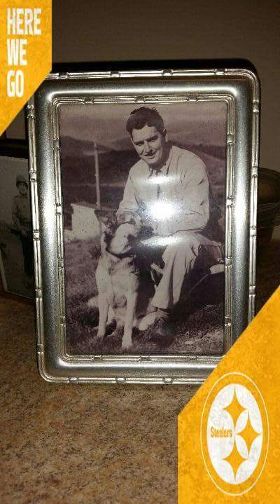 This is my father and his K-9 they served in WWII . Thank you for your service. They are both gone but not forgotten.. Love you dad❤❤🇺🇸🇺🇸❤❤