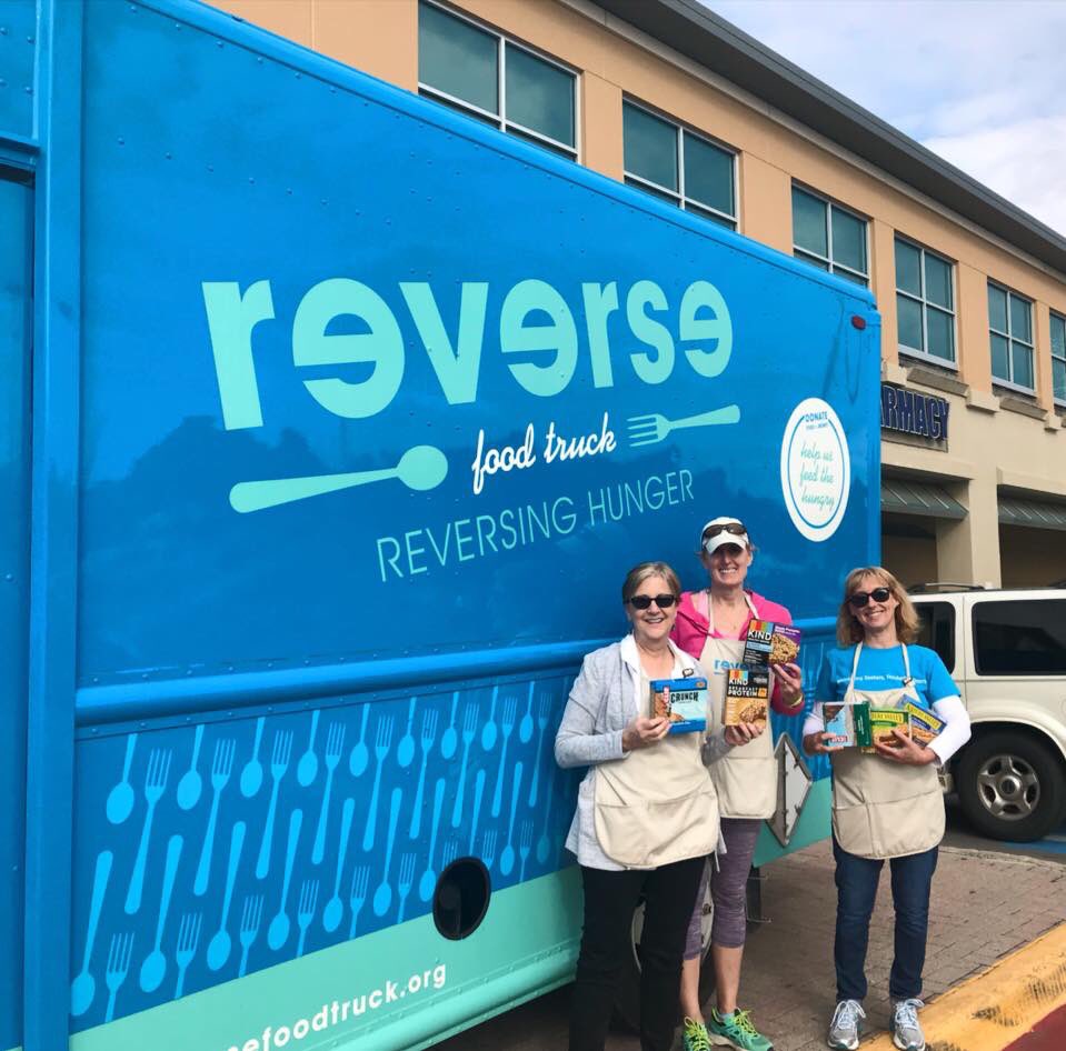 ReversingHunger's tweet photo. Great day supporting #packs4LH & #reversinghunger at Thanksgiving. Thanks to @lhjwleague for inviting us to partner in the effort! @kroger https://t.co/dMZMnl1y1T