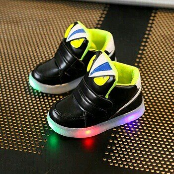 UniqueShoezCo's tweet photo. #TreadwithStyle 
Be Yourself.Be Unique
Grand Opening Soon!!!

Late Night Out with the Little Kids? Light Up the Night and Know where they Are at All Times with these Toddler Light Up Sneakers. https://t.co/ncsne4zXNr