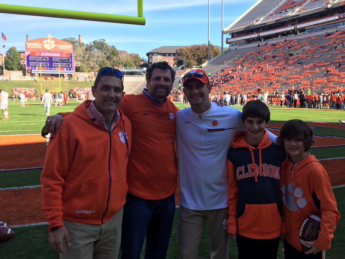 BradHughes3's tweet photo. Thx Coach Scott &amp; Coach Dye 4 visiting pregame w/ me &amp; @tommysinn &amp; his boys.Tommy is a fighter like #Clemsonfootball Tigers! #cancersucks https://t.co/eaS3oHP3Q8