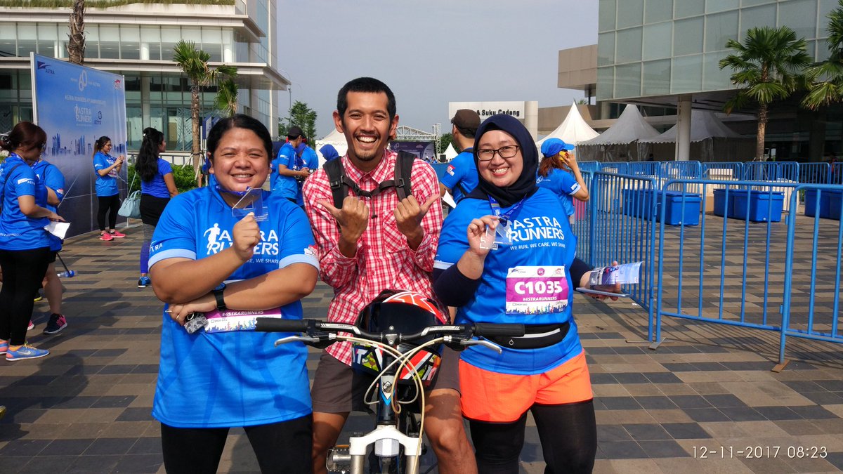 arma11lia's tweet photo. #4strarunners 
#asuransiastra 
#Astra60 https://t.co/bxJb21uV79