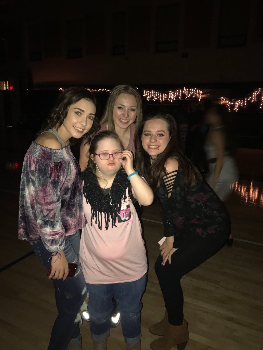Fabulous Fun at <a href="/McGuffey_MS/">McGuffeyMS</a> Dance!