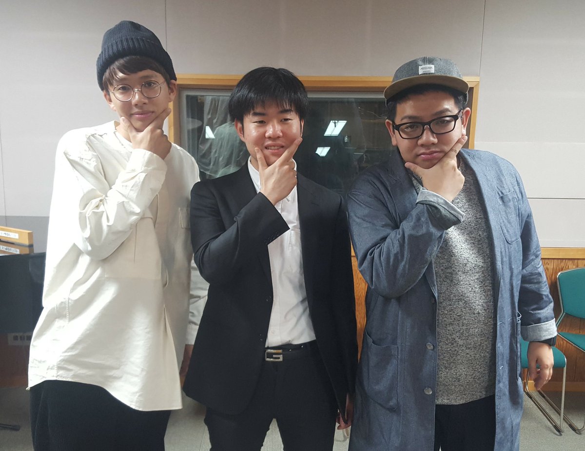 ミキの兄弟でんぱ On Twitter 今日もお昼1時からは 兄弟でんぱ 今回の 風は 牧マネ風というか牧マネです 収録終わり駆けつけていただきまして 牧さんのポーズありますか とお聞きしたらこちらのポーズいただきました 次は番組にも出ていただきたいです