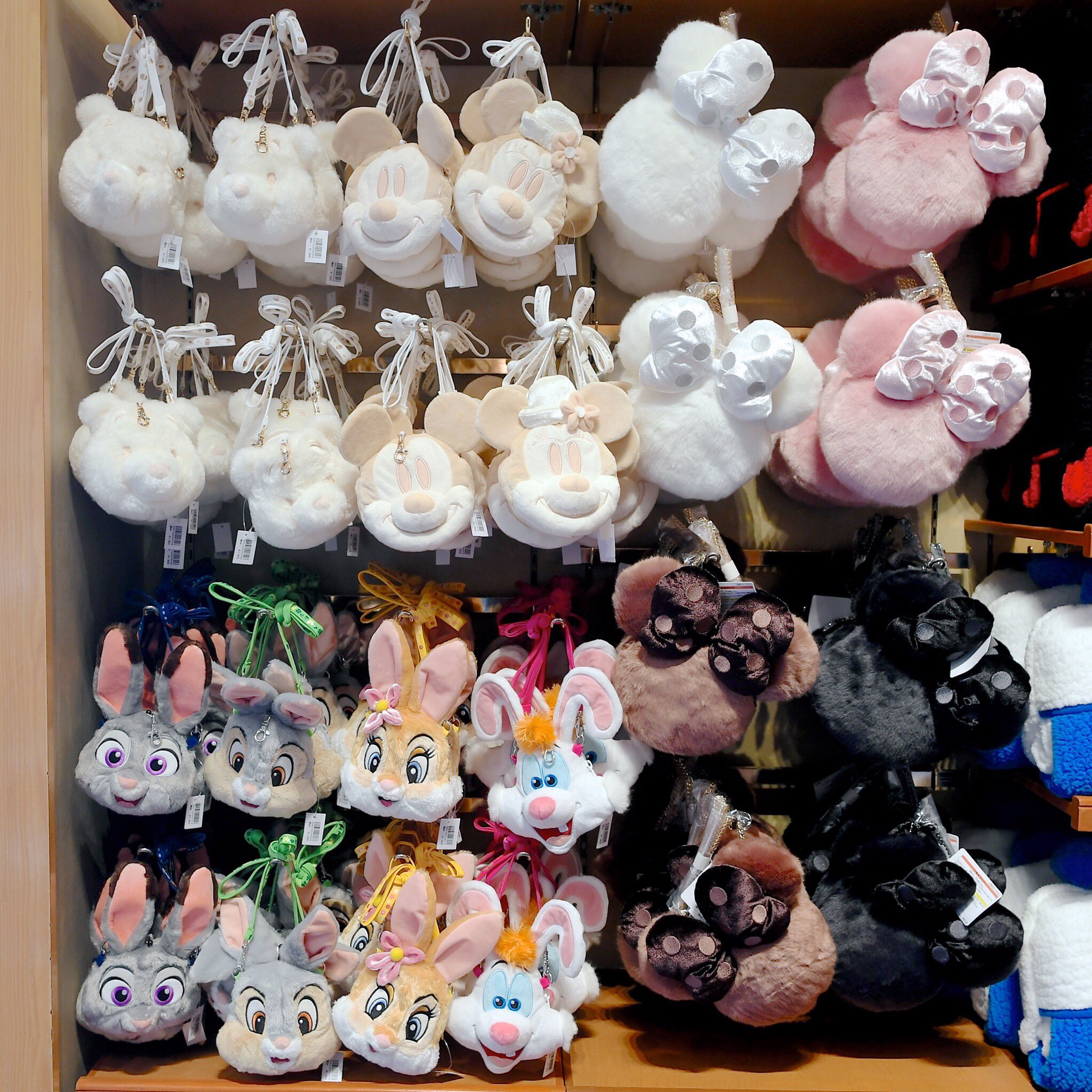 Mezzomikiのディズニーブログ かわいいミッキーたちのパスケースやポシェット発売中 T Co Nzizh8s1ev T Co Oyaeveplic Twitter