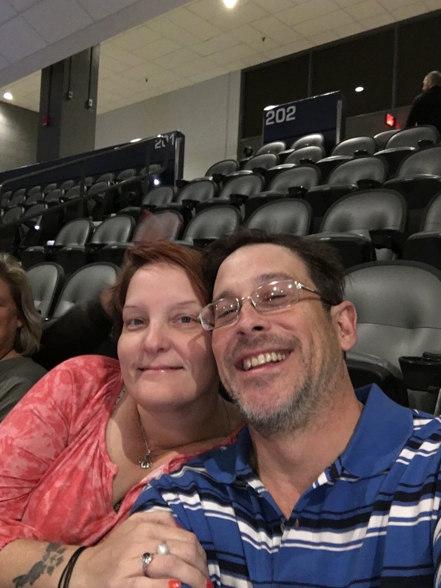 OilyIndyLady's tweet photo. #roadrunnersatplay @KMadsen40 @RedHoodedFandom https://t.co/aUH1lk6H1D
