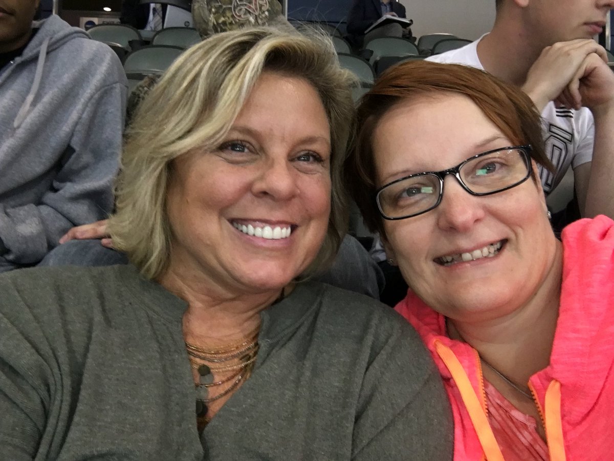 OilyIndyLady's tweet photo. #roadrunnersatplay @KMadsen40 @RedHoodedFandom https://t.co/aUH1lk6H1D