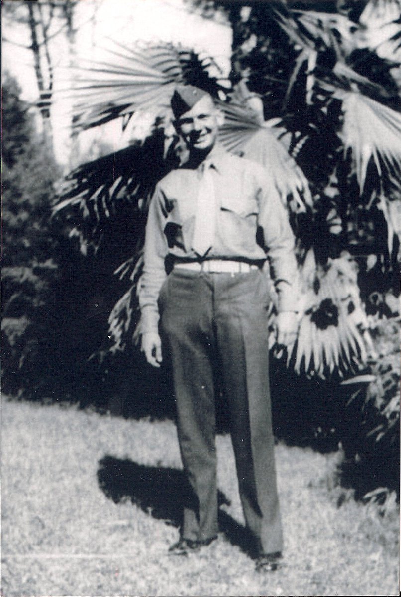 Remembrance Day/Veterans Day. Thinking of you Daddy. 1945 in Hawaii right before heading to #IwoJima #5thMarines