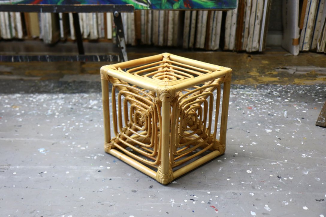 岡本太郎　サイコロ椅子 岡本太郎 サイコロ椅子 ラタンスツール | ROUND ROBIN FOLK CRAFT