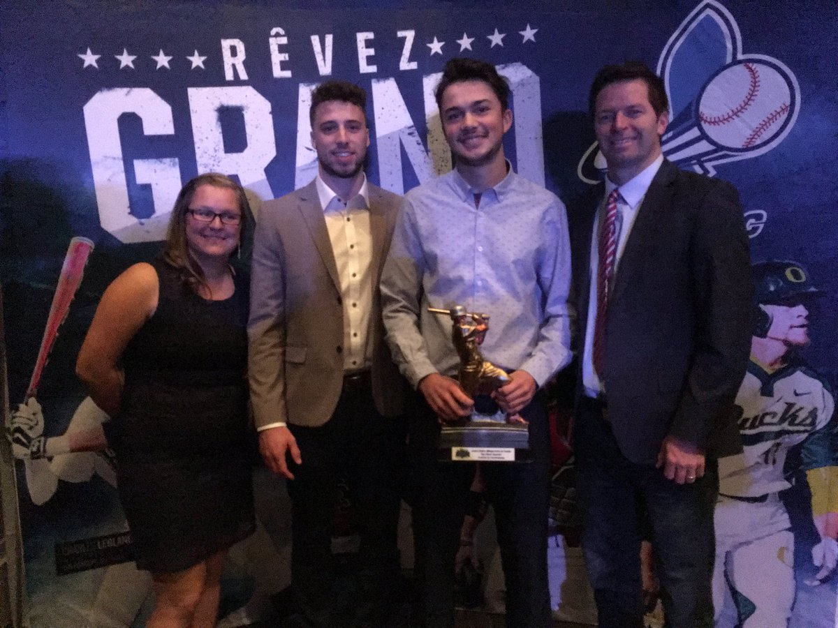 JPRoybaseball's tweet photo. Le Canonnier PO Boucher vient de remporter le prix de meilleur joueur Midget AAA.
Bravo!! https://t.co/lDtdjmxvOs