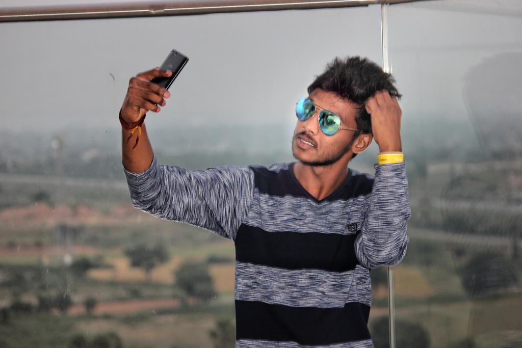 goontopia69's tweet photo. #sunday #post #wonderla #11nthfloor #jointwheel #floor #arunarjun #☺ https://t.co/VwE24LnbhN