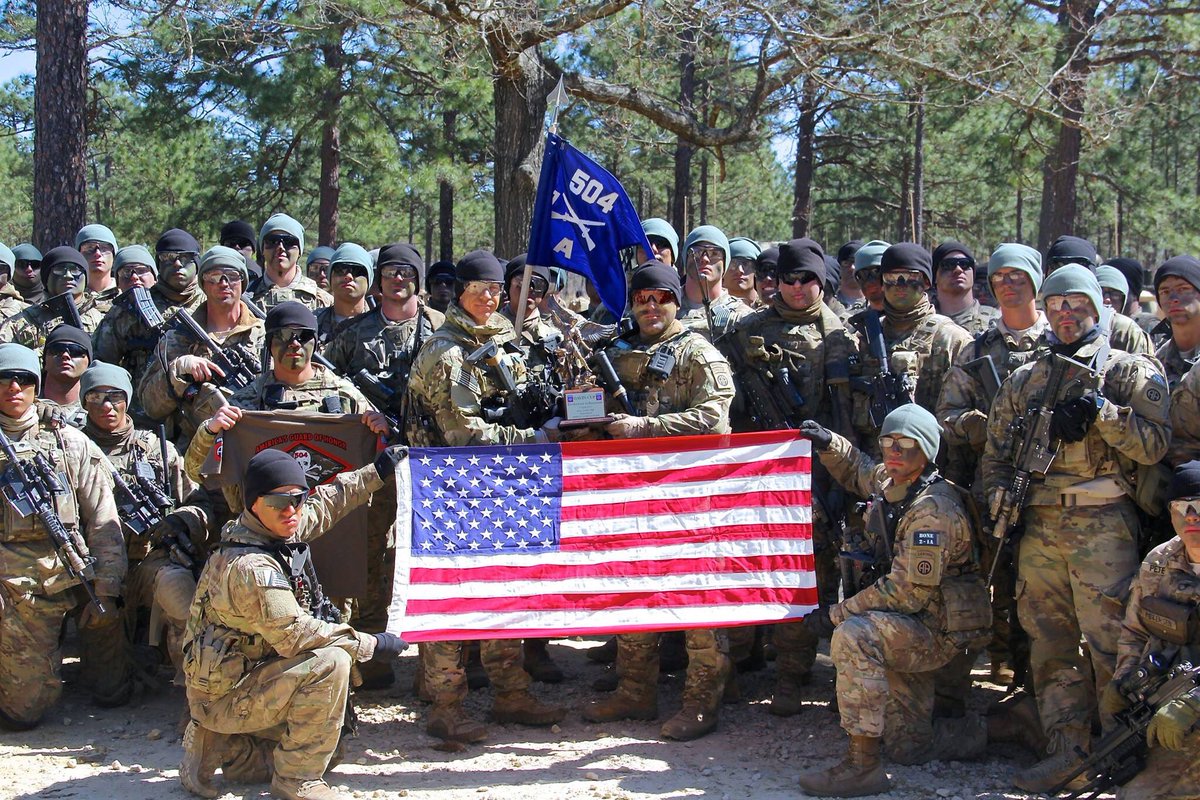Gonzoo_13's tweet photo. Gotta wish a happy Veterans Day to my boys in the sandbox right now, y'all stay safe fuckers #bonehard #degenerates https://t.co/cNCwMWVVzY