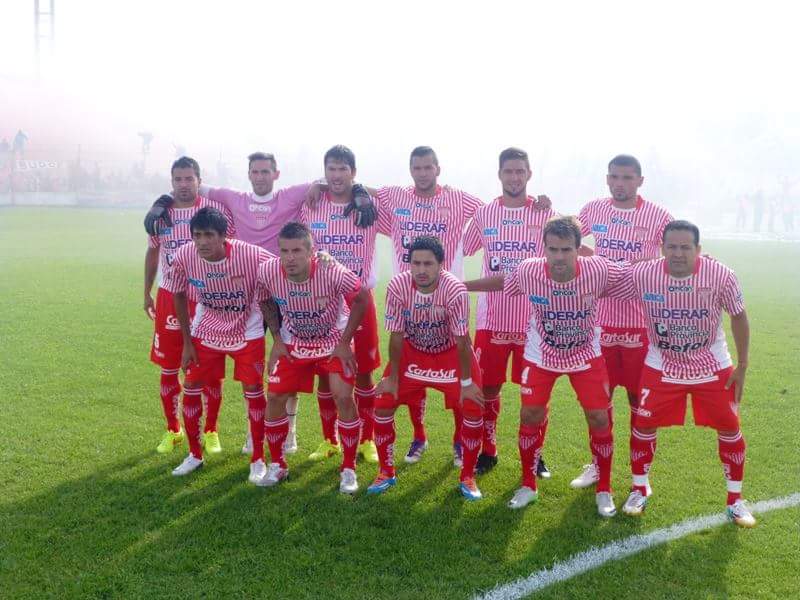 clublosandes's tweet photo. #Efemérides Imágenes que quedarán guardadas en el recuerdo de todos. Hoy se cumplen 3 años del último ascenso a la #BNacional. Gracias eternas a aquel plantel conducido por Fabián Nardozza. https://t.co/IPCl2mzQeK