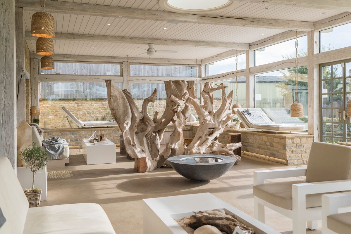 Dreaming of a #spa day at this gorgeous spot: buff.ly/2zfzeOu via @sarah_leigh_b