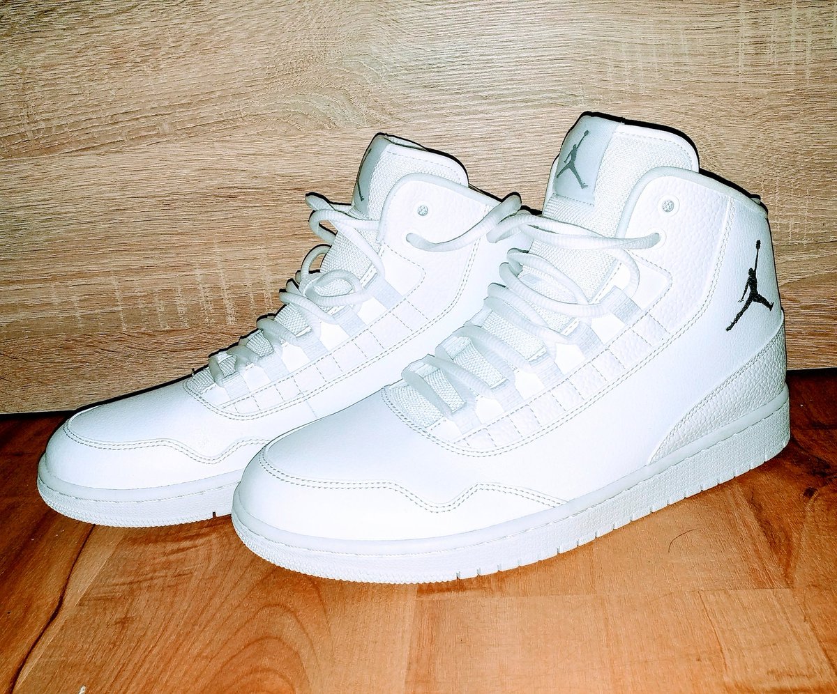 jordan executive white wolf grey