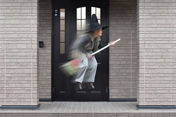 livedoornews's tweet photo. 【悟り】89歳の自撮りおばあちゃんに撮影のコツを聞いてみた「ひらめきで撮影」
https://t.co/zjzRdcnjSB

「面白そうと思ったらやってみるだけ。強いて言うなら恥ずかしいと思わないこと」と、自撮りに込める思いを語った。 https://t.co/YbVHg3No00