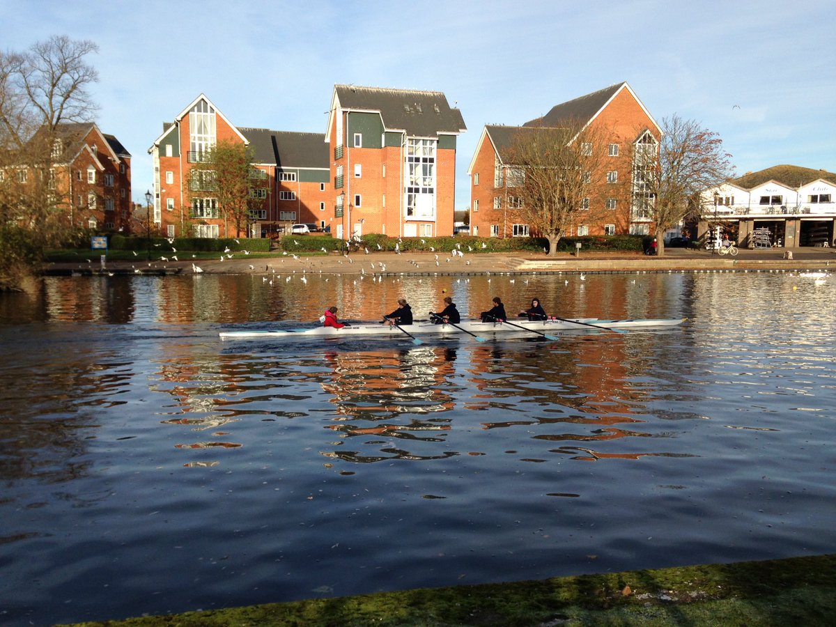 Kings_Ely_BC's tweet photo. J14 boys racing past @StarClubRowing First ever rowing event for many of these kids today. https://t.co/Hvn78oCs2f