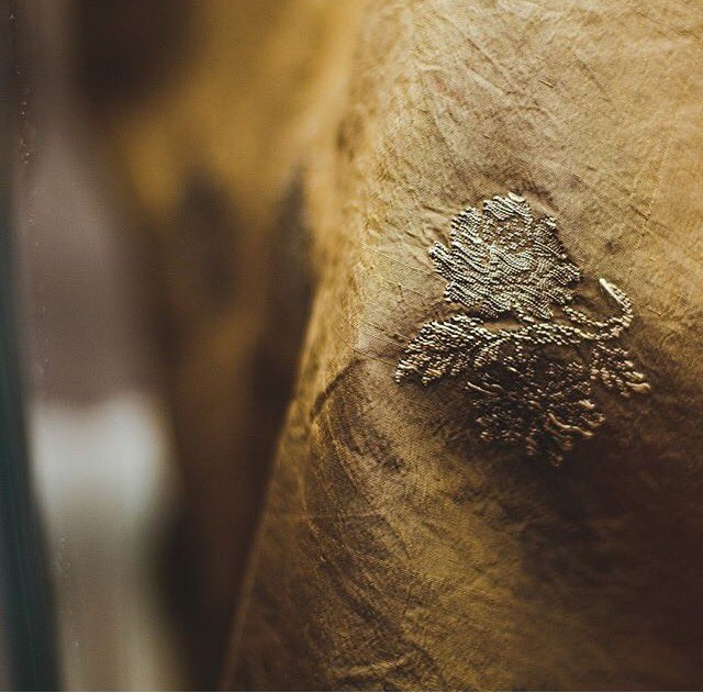 kolomnamuseums's tweet photo. #ЭкспонатДня

Фрагмент золототканого шелкового платка из собрания #МузеяНавигатора. 

#Цветвмузее #золотой https://t.co/zXeA01qimm