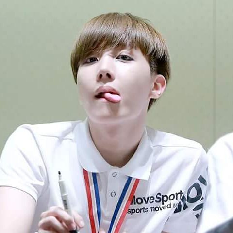 ching_HobiStar's tweet photo. Hobi, I love you💕
You are my sunshine forever💕
@BTS_twt
#BTS
#JHOPE
#JHOBI
#HOBI
#MYSUNSHINE
#ILOVEHOBI
#JLUCK
#HOBISTAR
#JDOPE https://t.co/5cZihZwY8T