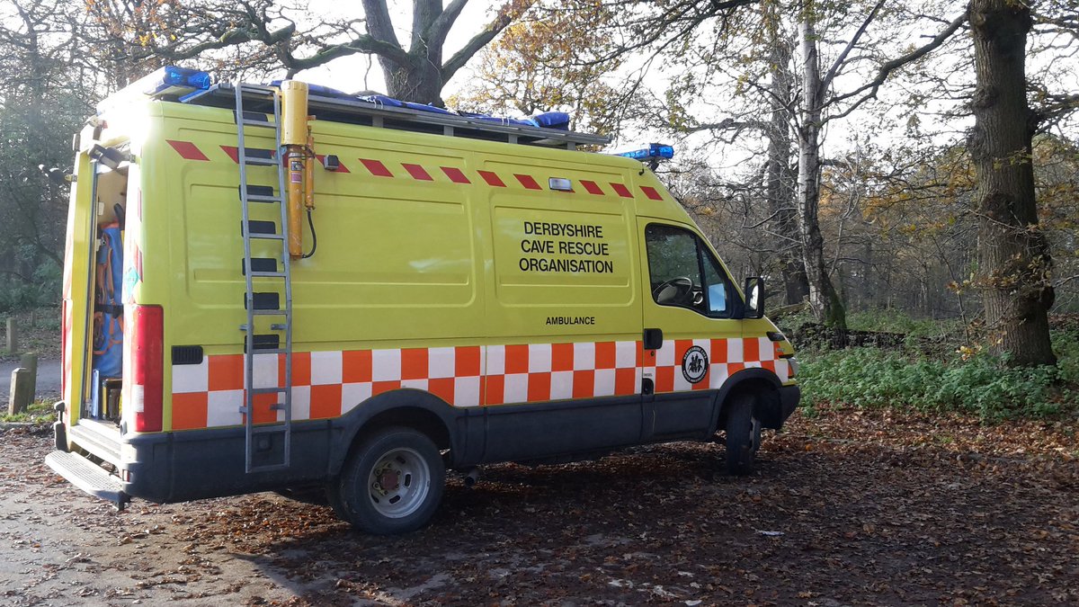 rb357's tweet photo. Derbyshire Cave Rescue at the Alderley Edge mines doing a practice search & rescue with @derbyscc #dcro #caverescue https://t.co/Ml4PnMTVzv