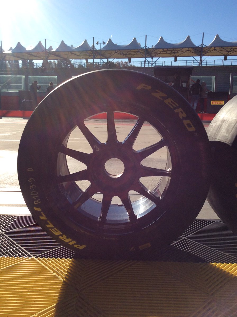 Good morning Imola..
Get prepared for Race 2!

<a href="/LamborghiniSC/">Lamborghini Squadra Corse</a> <a href="/pkujala/">Patrick Kujala</a> #WorldFinal #LamboFinal #supertrofeo