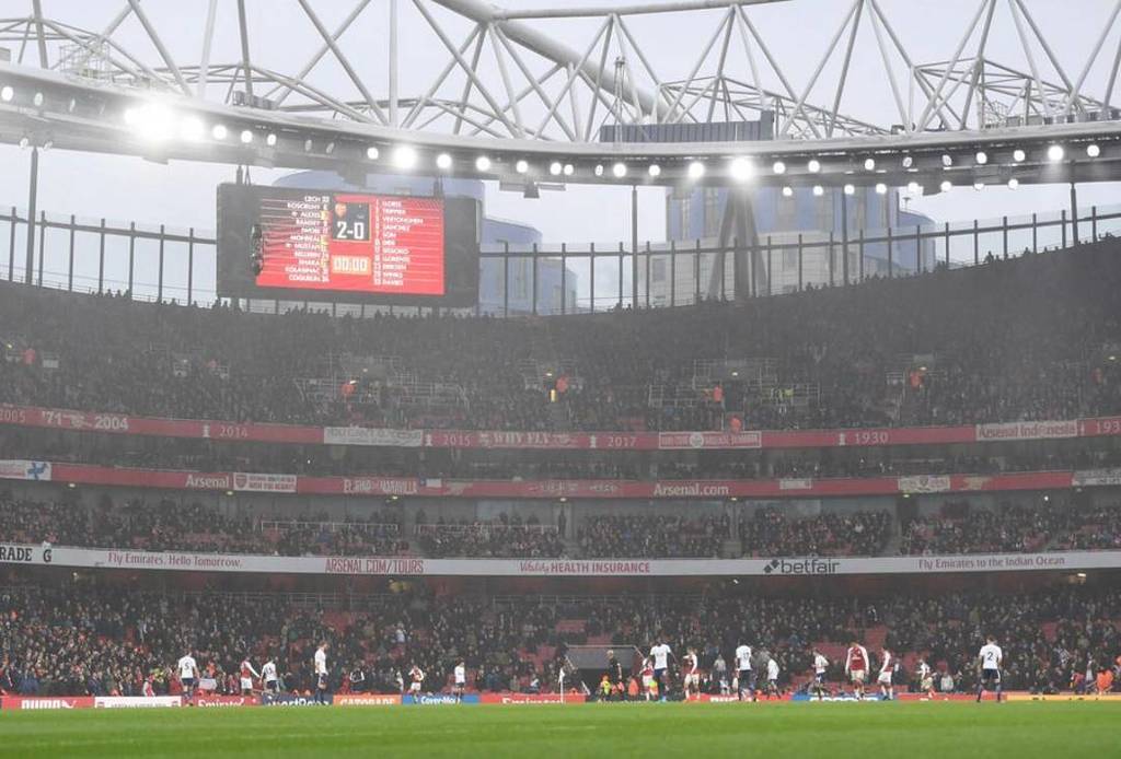 JackWilshere's tweet photo. Every real gooner woke up with a big fat smile on thier face 😁 i certainly did! Electric atmosphere in the Emirates yesterday. That win was for you #NorthLondonIsRed 🔴🔴🔴🔴🔴🔴🔴🔴🔴🔴🔴🔴 https://t.co/a5RJP4AroM