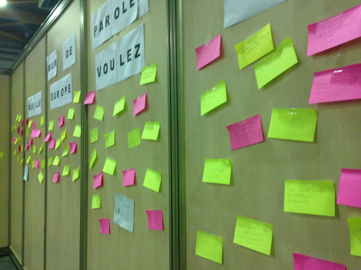 SemSoFr's tweet photo. Toute la journée, retrouvez le mur de #paroles et exprimez-vous sur "Qu'elle Europe voulons-nous ?" 
#QEVN #session2017 https://t.co/XuBJbmoYnb