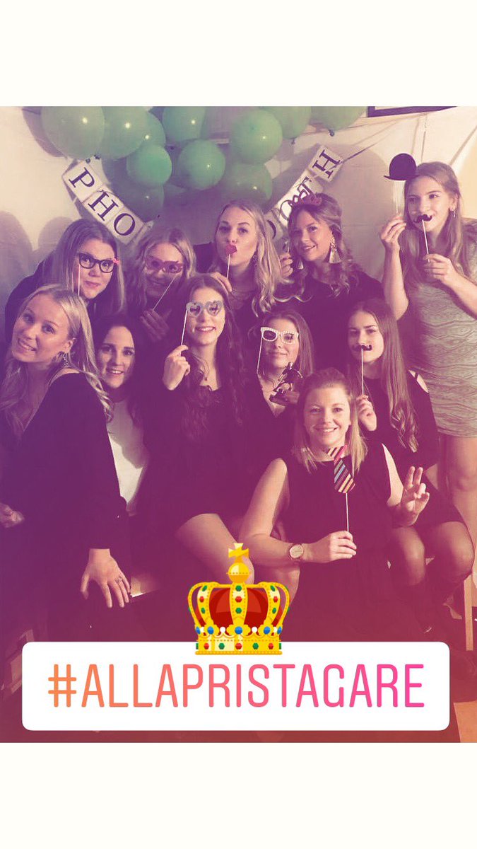 radabkdam's tweet image. A-LAG 💚🔥

ÅRETS SPELARE: Malin Andersson
SKYTTEDROTTNING: Sofia Karlsson ÅRETS MÅL: Maria Widström
ÅRETS GETING: Lina Larsson
ÅRETS KOMET: Alice Quasters
TRÄNINGSPRISET: Alice Quasters
BOLLDOZER: Alice Quasters
ÅRETS MÅLVAKT: Fanny Djup Karlsson