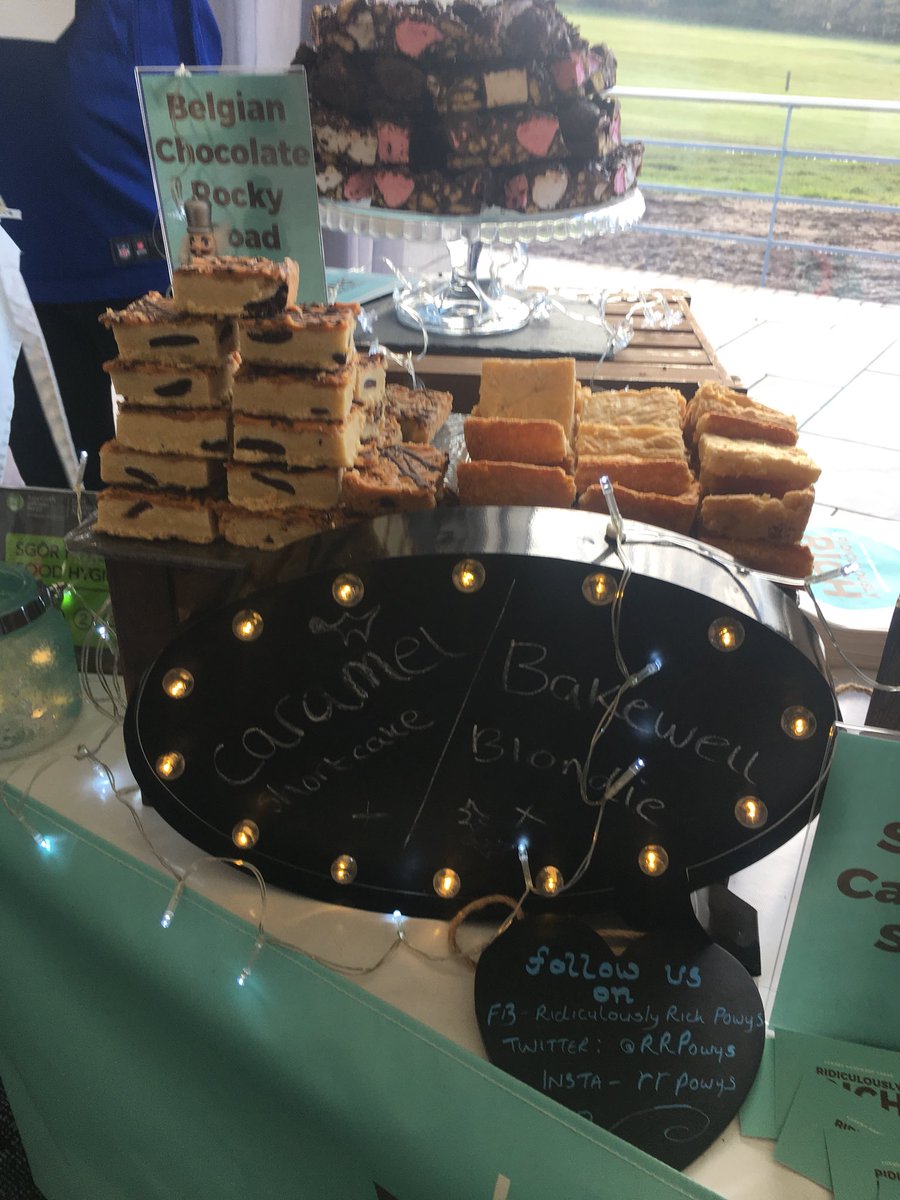 RRPowys's tweet photo. Come and see us @RRPowys @Ridic_Rich @BrynMeadows Christmas market. Lots of stalls and Santa is here too!!! https://t.co/VqAi2iy3zB