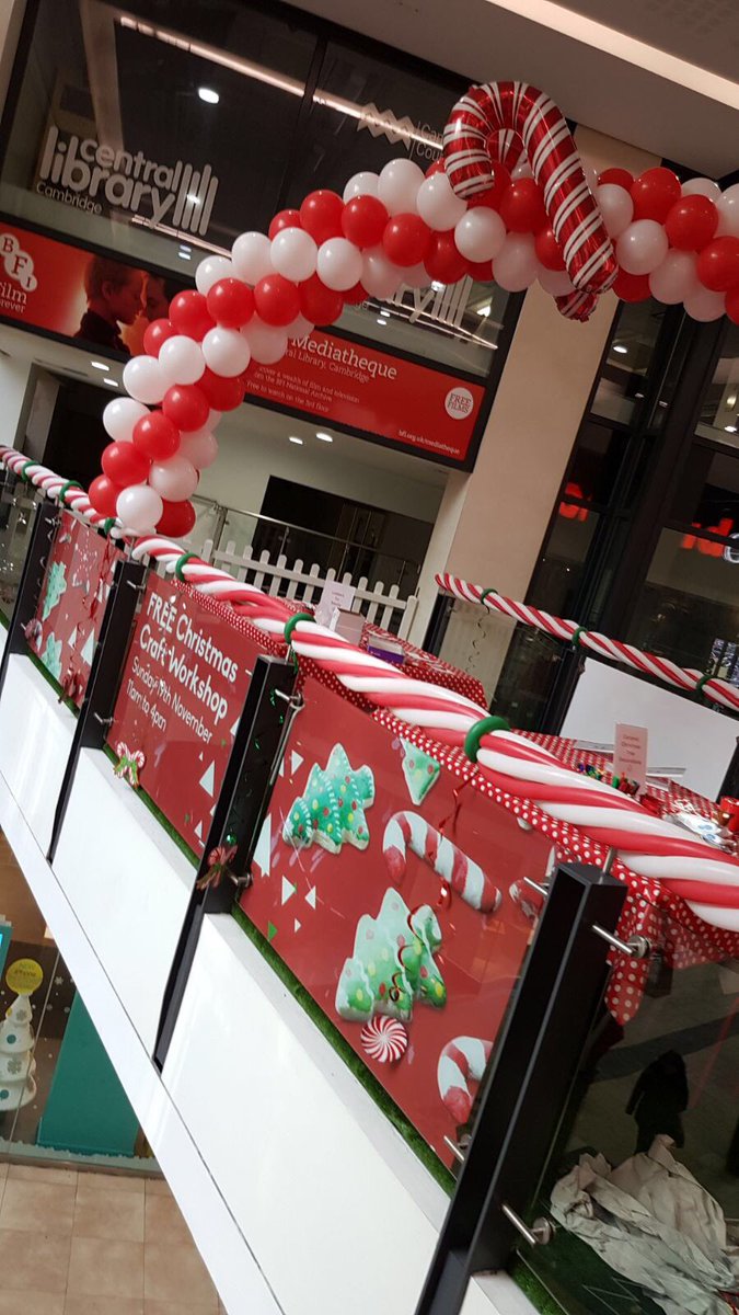 TheLionYard's tweet photo. It’s our FREE Christmas Craft Workshop today! Bring your little ones along to #LionYard to decorate Christmas decorations and write a letter to @OfficialSanta! 🎄🎅🏼 

Pls RT! #cambridge #cambridgehour https://t.co/vkuC3XvvFW