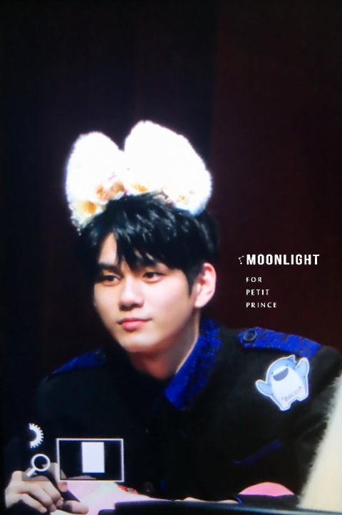 Moonlight_ong's tweet photo. 171119 예판 팬싸 프리뷰
#옹성우 #워너원 #WANNAONE #ONGSEONGWU

죠습니다 왜케 귀엽디... https://t.co/60klBmS62T