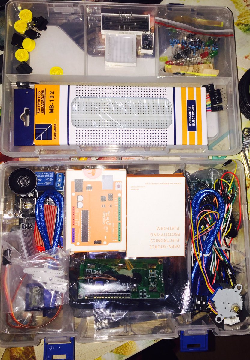 mj_christer's tweet photo. Thanks for the kit 🤖🤖🤖
#circuitrocks
#gadgetslab
#sparkfruit https://t.co/A9cXMxgWY5