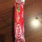 娘のヤクルトの飲み方がプロw斬新な飲み方に怒る気にもなれない!