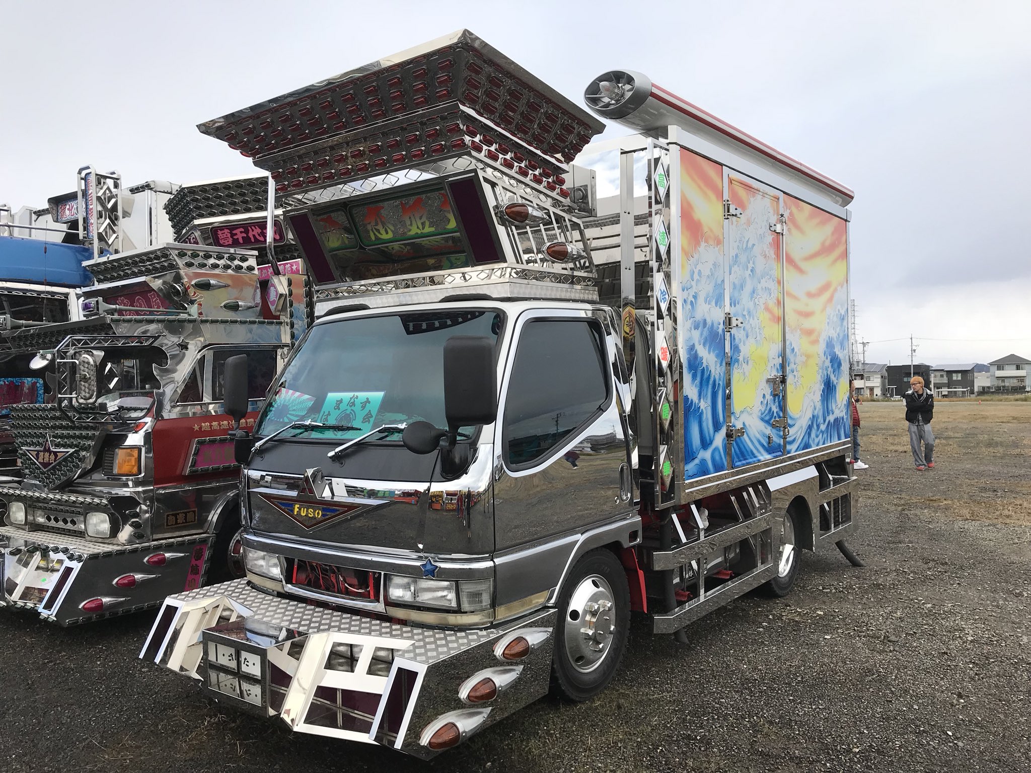 ひさゆき イベントにて デコトラ 虎鬼船団 T Co Ougvngicdl Twitter