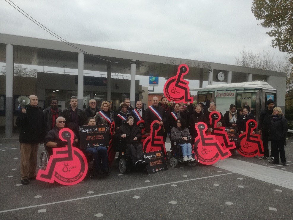 damien77000's tweet photo. Manife ACCESS gare Le Mée, . 18/11/17 soutien de tous, NOUS  lâcherons RIEN !   -24 novembre : Savigny le Temple / -1er décembre :CESSON
  REMERCIEMENT @villedesavigny, @linajali_, @faureolivier,@paulin_fly, @FRANCKVERNIN, @PierreSerne, @nath_raoul, @DelarueJC, #PascalAubert, https://t.co/9Togm4zFdr