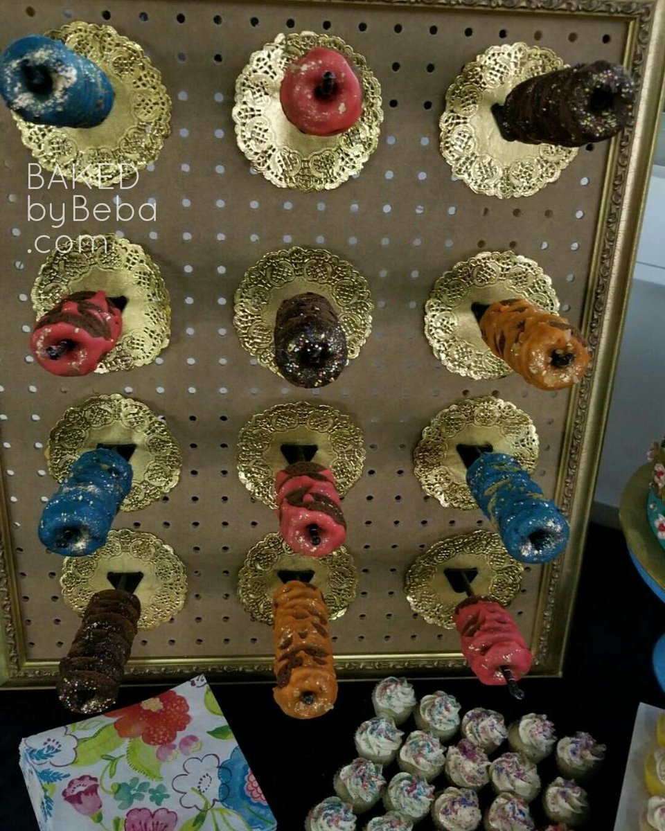 BakedByBeba's tweet photo. When your favourite things are in one place!
@visaff opening gala. If you haven't already tomorrow is the last day #vancouverinternationalsouthasianfilmfestival
#visaff #visaff2017 #desserttables https://t.co/IvgANB4gjE