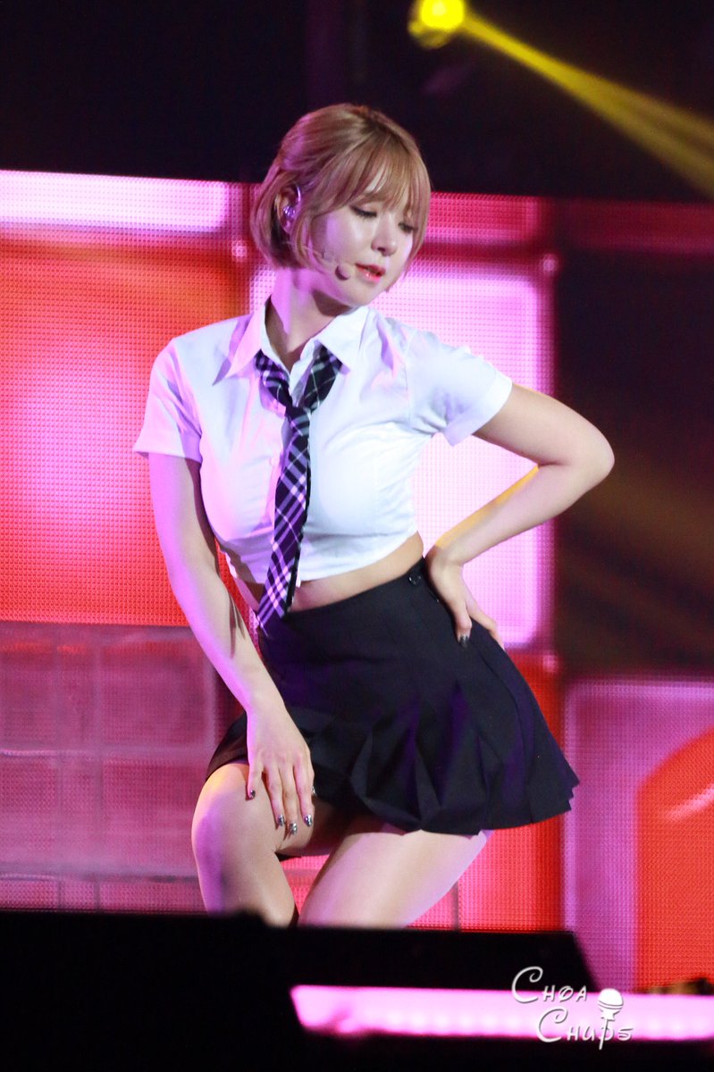 choa_chups's tweet photo. 2016.04.09 KCON
#choa 
#초아 
#queenchoa_ https://t.co/qUtC7E7KVp