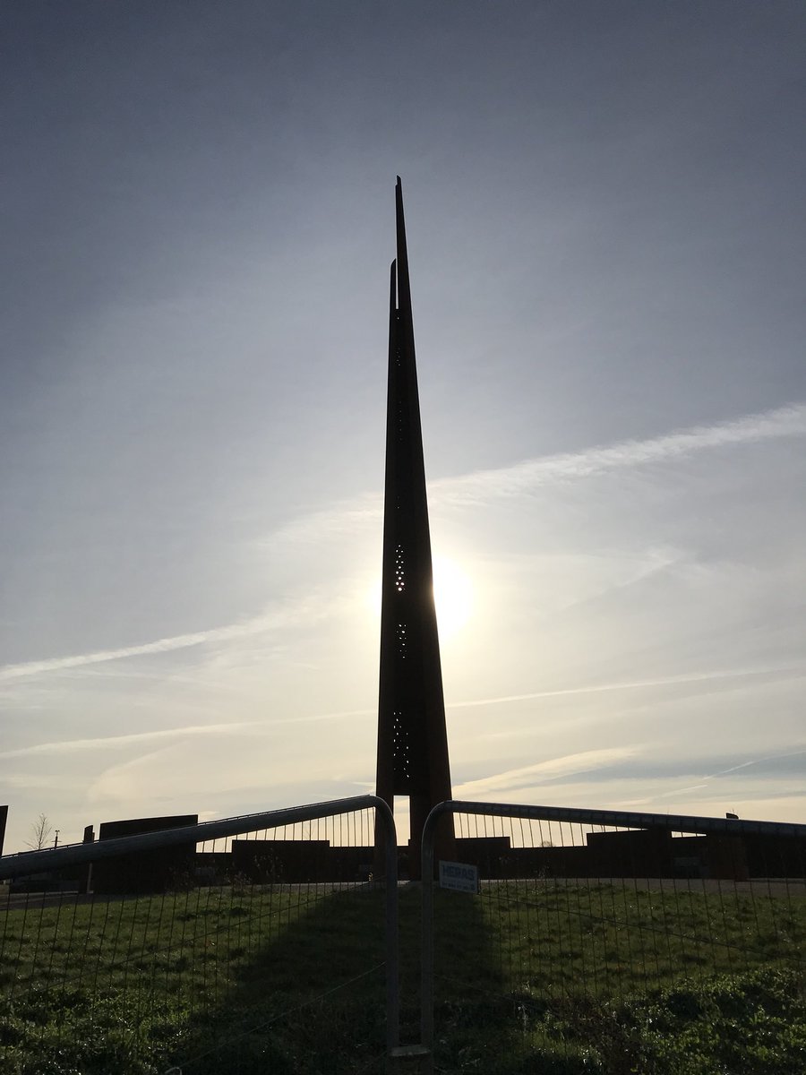 NDR371's tweet photo. Wow, fist visit,very fitting tribute https://t.co/uio6GWXLJ7
