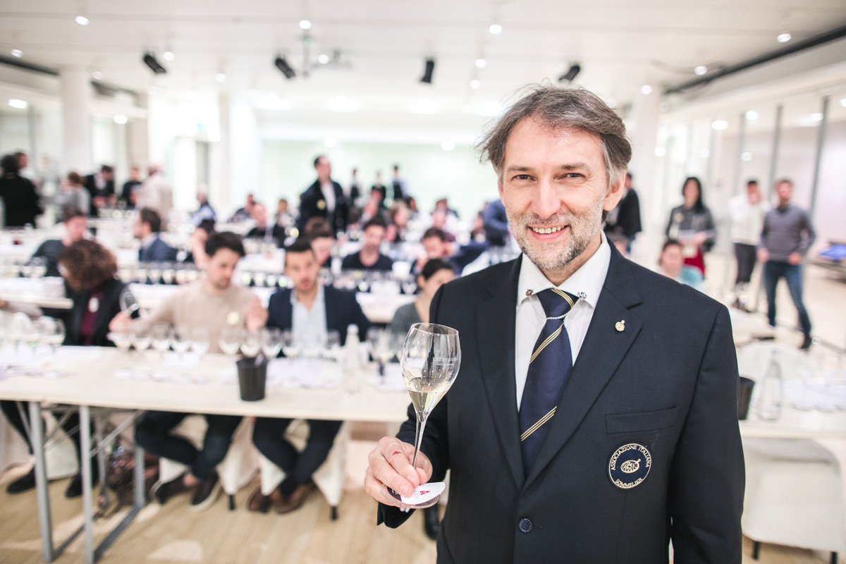 trentodoc's tweet photo. Ecco ancora alcuni momenti della giornata di ieri al Muse.
E da domani, vi ricorderemo giorno per giorno gli appuntamenti di Trentodoc in Cantina: per conoscere Trentodoc là dove nasce. https://t.co/UGQLOt5MwE