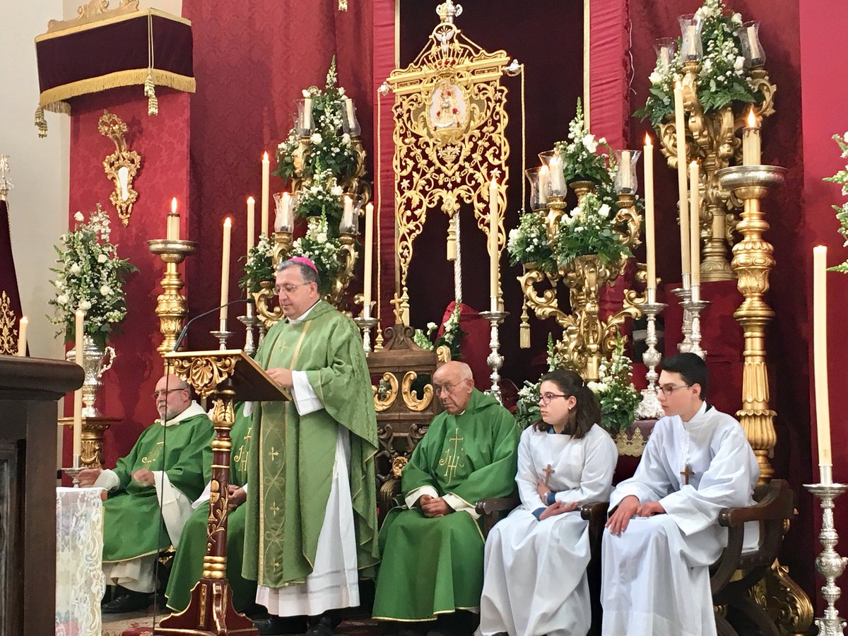 Bendición del Simpecado de la Hermandad de la Virgen del Rocío de Baza. + info semanasantadebaza.com