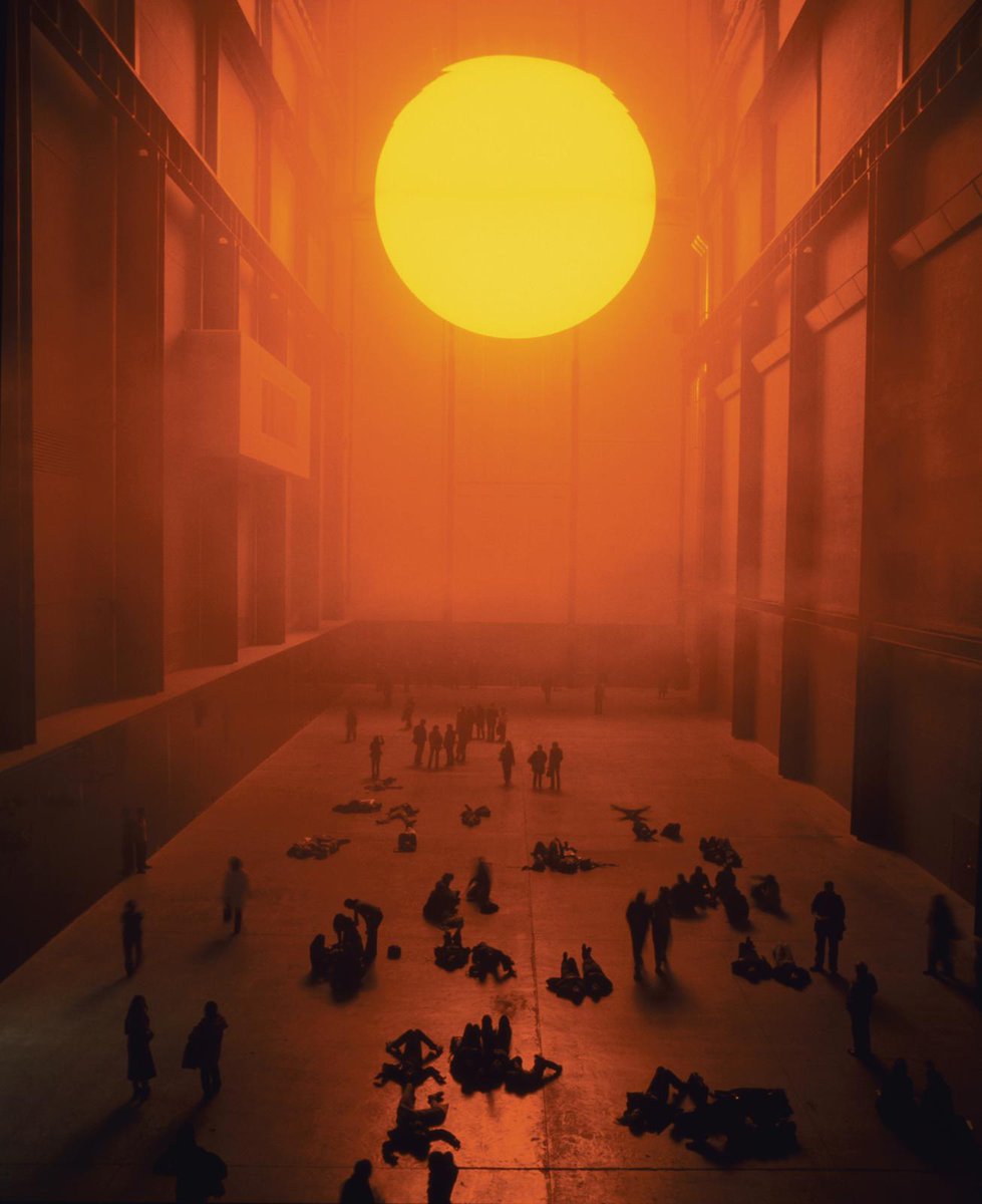 _mestaria's tweet photo. #WeeklyRetrospective: #TheWeatherProject (2003) by @olafureliasson#TurbineHall @Tate #Weather #Mestaria #CreativeFreedom #InstallationArt https://t.co/DIUvlGZiOu
