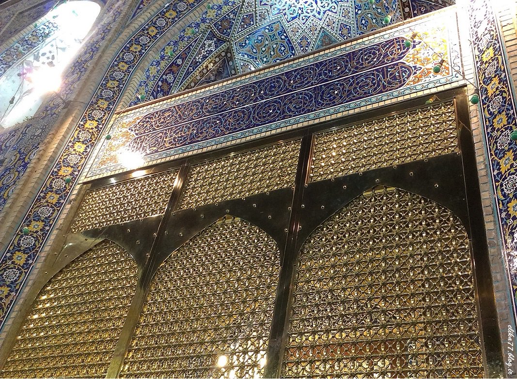 ShiaMeetup's tweet image. "One of my own flesh and blood will be buried in the land of Khorasan. God the Highest will surely remove the sorrows of any sorrowful person who goes on pilgrimage to his (Al-Reza's (a.s.)) shrine. news.aqr.ir/portal/home/?n…