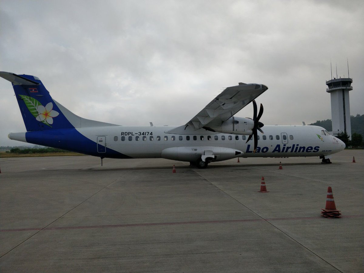 VadeAviones's tweet photo. #BravoDelta #aerotrastornados del mundo. Desde #Prabang @mbeltranva nos envía este @ATRaircraft de la aerolínea @Laoairlines https://t.co/a5vAfq2GQY