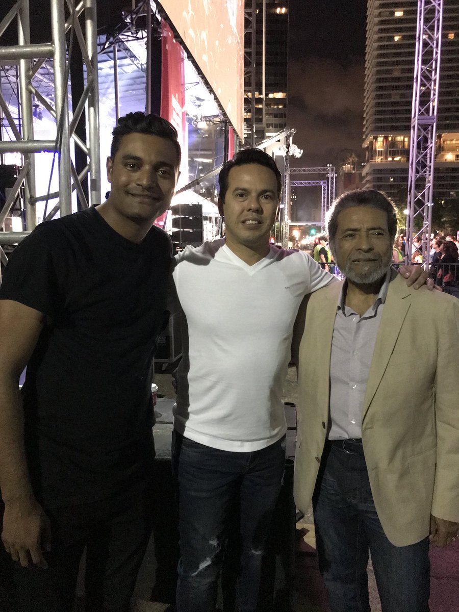 Last night in Miami, had the honor of ministering at “America Worships Jesus!” led by <a href="/marcosbrunet/">Marcos Brunet</a>, what a night it was; close to 15,000 people praying, worshipping  &amp; proclaiming the Lordship of Christ over the Americas. Now, on route to Cali to my home church @NewSeasonCWC .