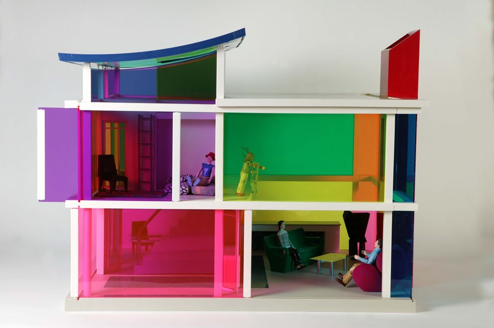 DollsHouseStore's tweet image. Kaleidoscope House designed by Laurie Simmons, Peter Wheelwright and Bozart in the US, 2001.