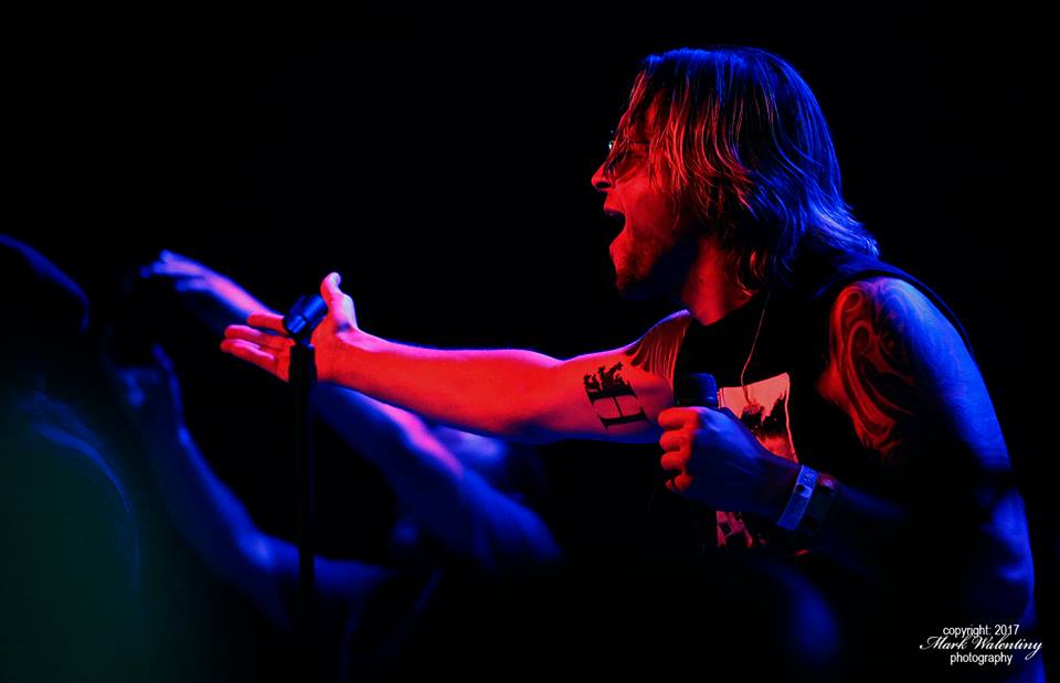 Alivebandrocks's tweet photo. Friday night we come back to Fargo ND with Muzzle-Smashing Pumpkins Tribute at the Windbreak. Join us for a post Thanksgiving celebration of great Alternative rock @Tanya__Johnson @midwestshows https://t.co/Z5NSd1lXmZ