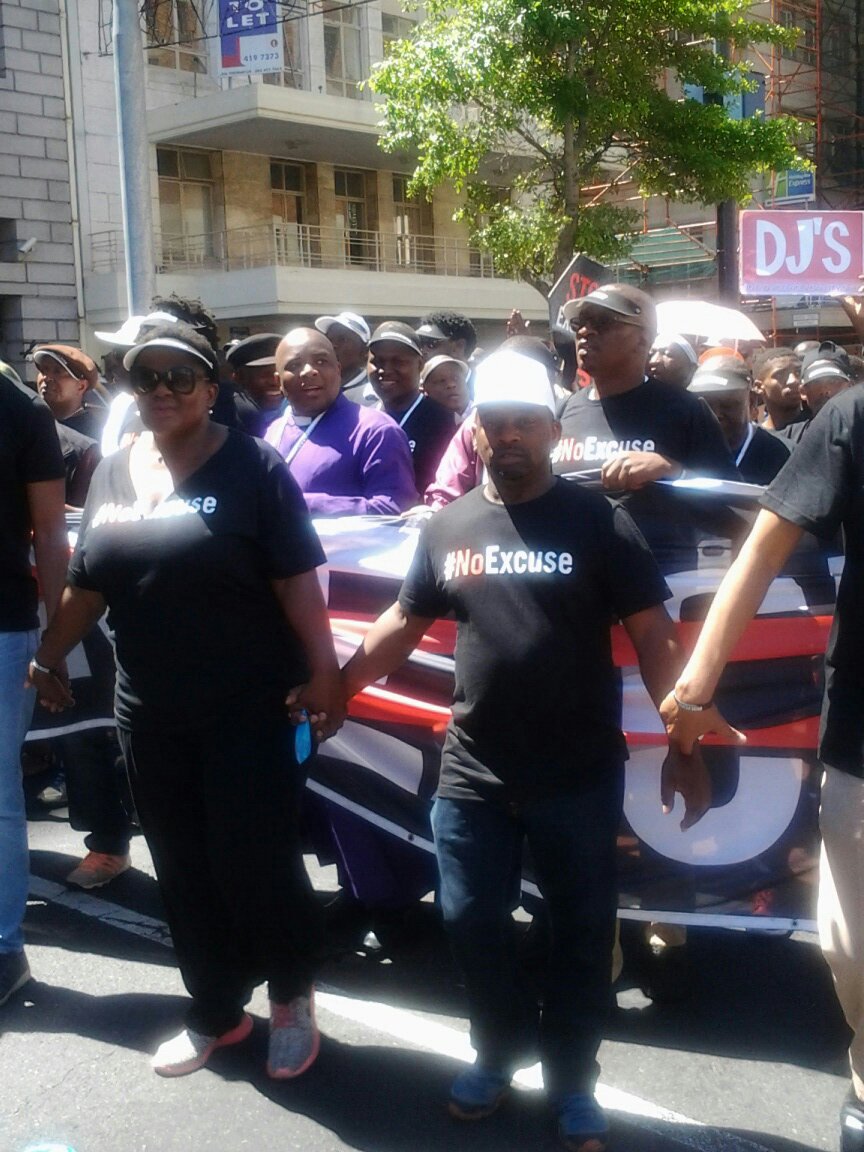MensMarchSA2's tweet photo. Join us !!!!!!!!
STOP GENDER BASE VIOLENCE 
@SA_AIDSCOUNCIL
@HealthZA
 @SMYN_Chillies
@UNAIDS_ZAR
@DadsinthePic
@NotInMyNameSA
 @SonkeTogether
 @Dept_of_Women

#MensMarchSA #EndGBV eN14 https://t.co/PWG7PPJIfe