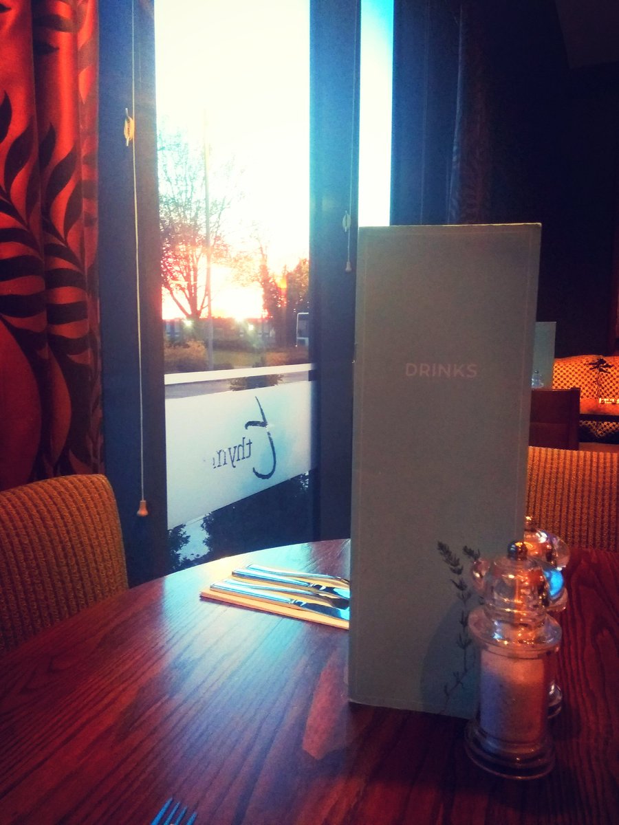 Thinking what to have for dinner?? Just book a table at Thyme restaurant PI T5. <a href="/Nitin97034968/">Nitin</a> <a href="/VaibhavMada2/">Vaibhav Mada</a> @airportsmiles <a href="/placemadebyyou/">A Place Made By You</a>