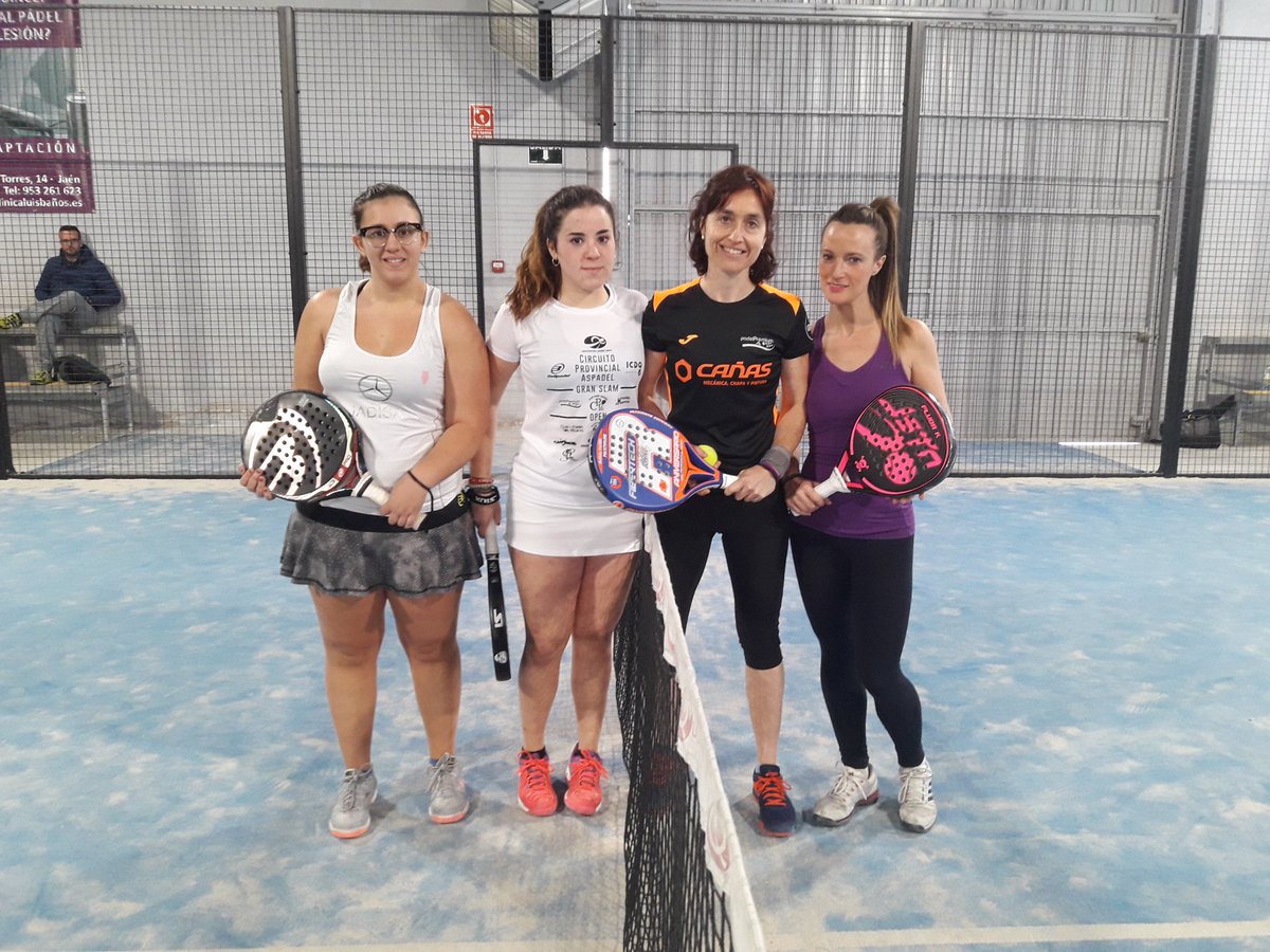 PadelPremium's tweet photo. Ultimas finales en juego del Torneo Plata @aspadeljaen https://t.co/vVbc6qwIao