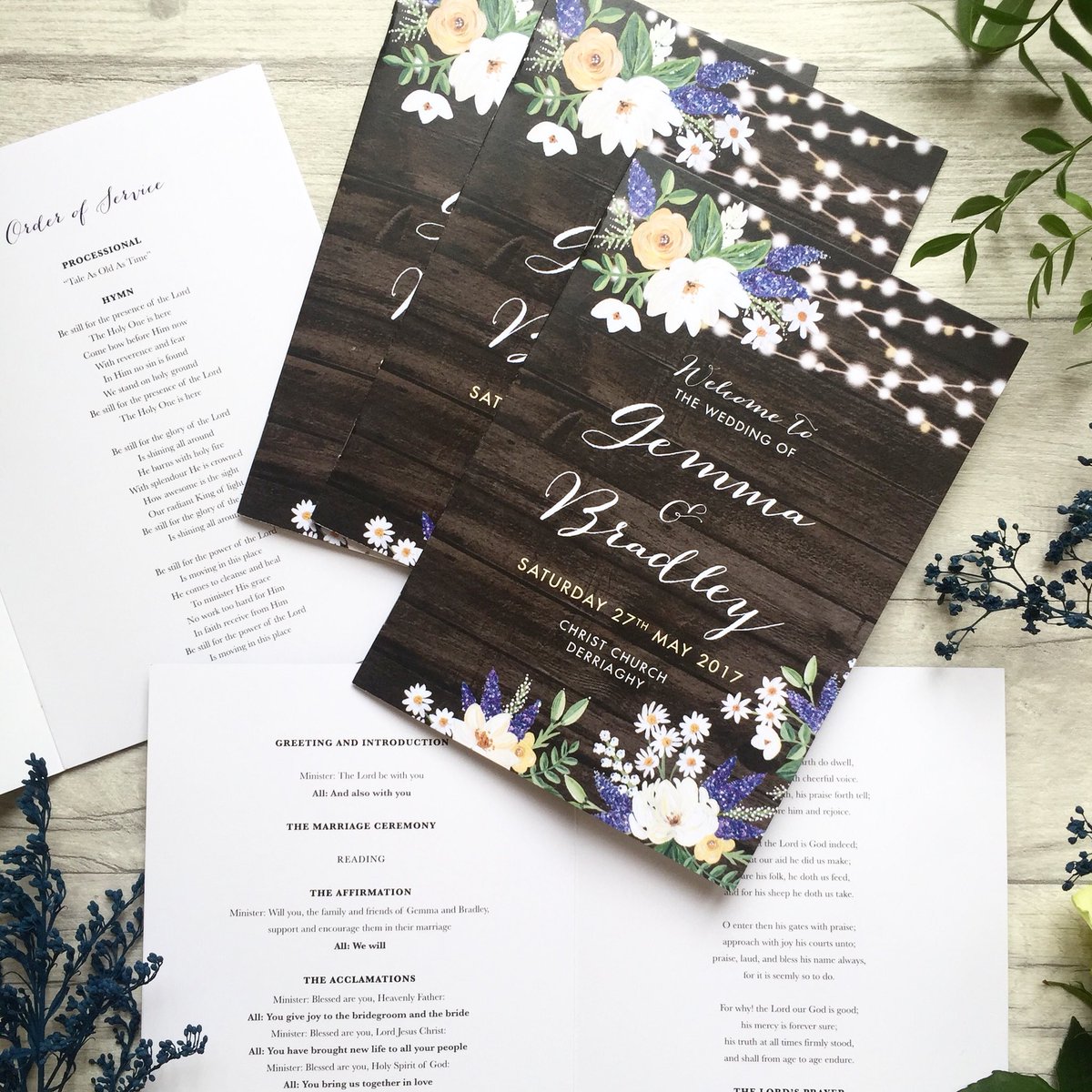 Bespoke Order of Service booklets with handpainted florals, designed for Gemma &amp; Bradley 💜✨
#weddings #weddingstationery #weddingplanning #orderofservice