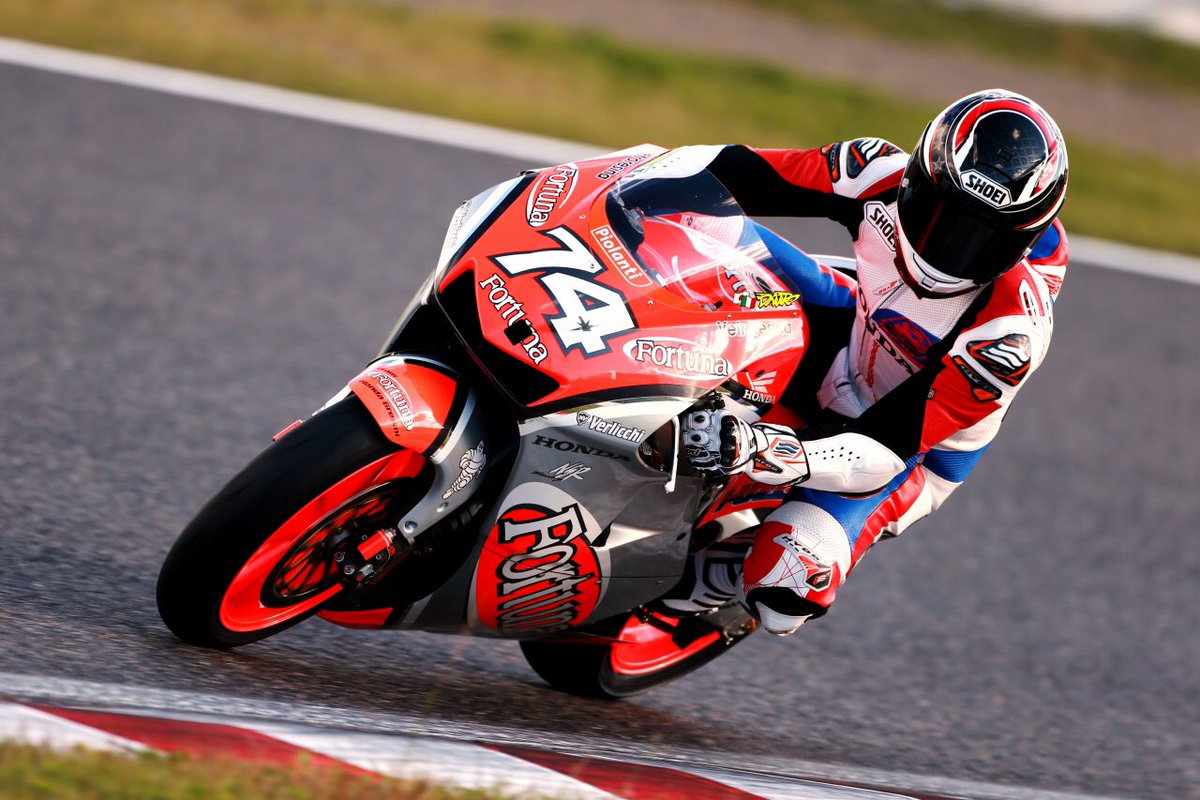 Makoto Tamada 今日は晴れた 寒かったが 親友のバイクで鈴鹿をゆっくり語りかけながら走って来ました 大ちゃん有難う アキさん写真有難うございます